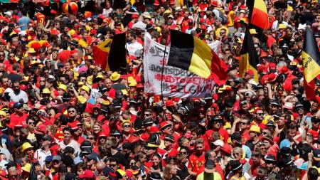 https://betting.betfair.com/football/Belgium%20fans%20Belgian%20flags%201280.jpg